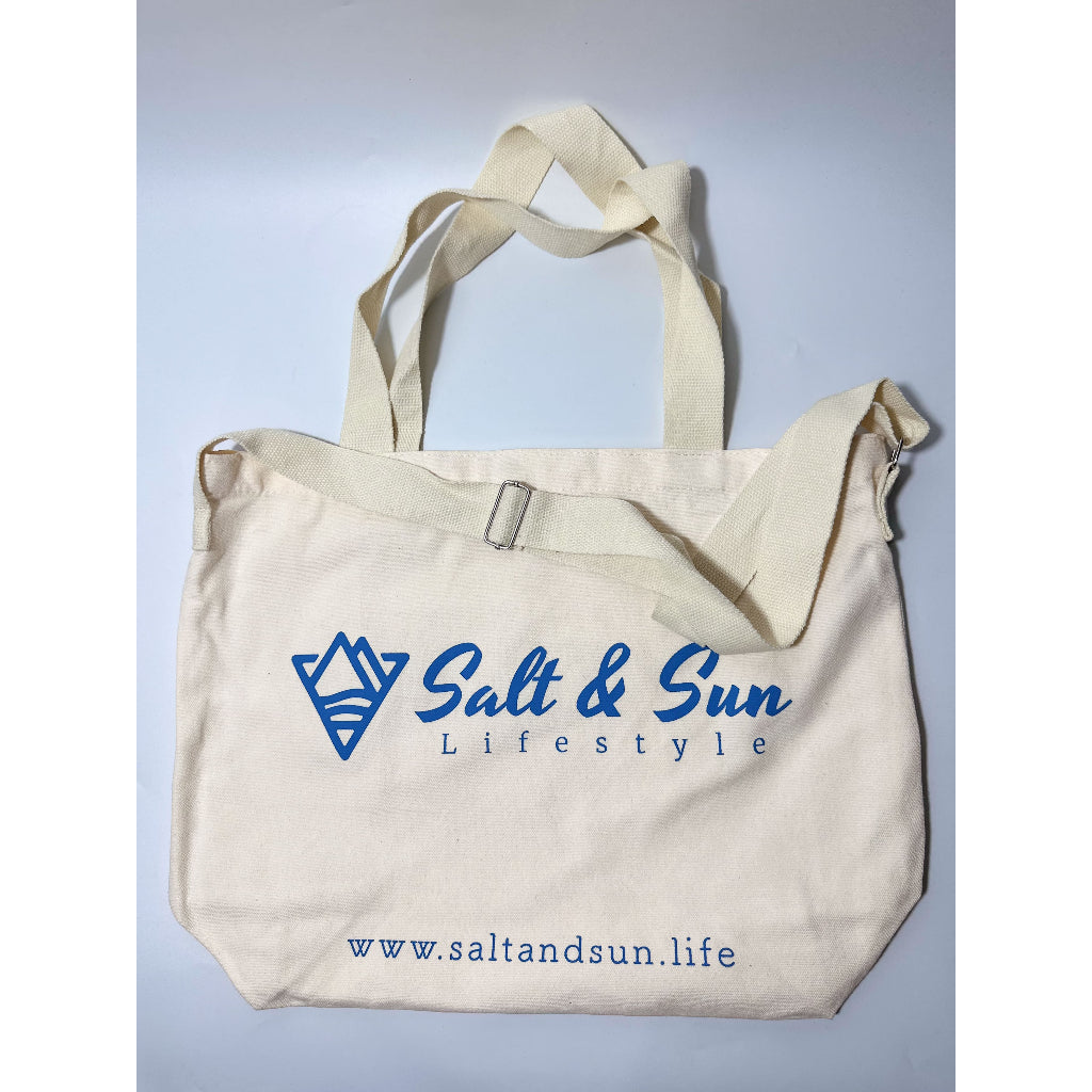 Salt & Sun Lifestyle's The Explorer's Tote